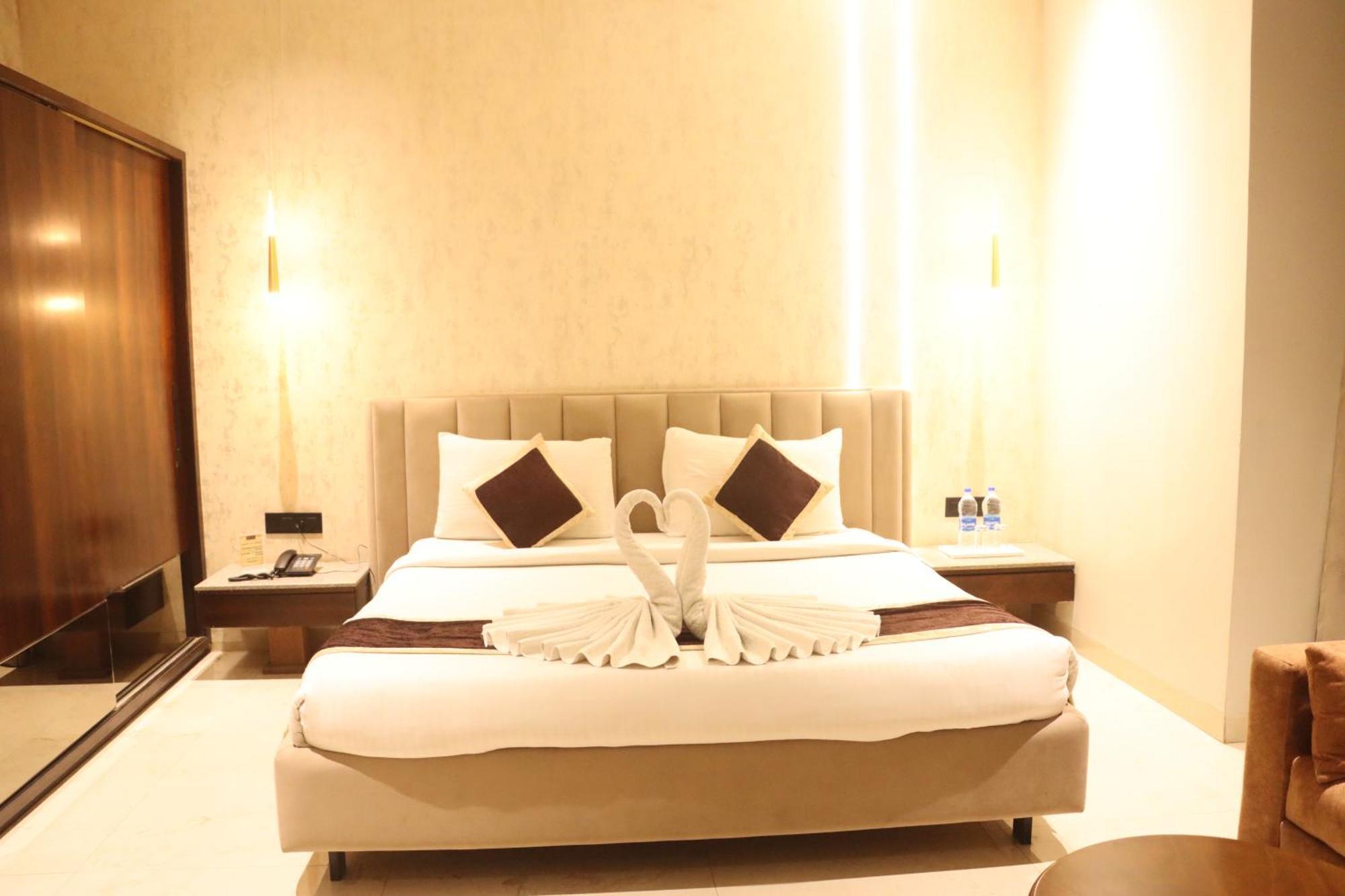 Motel Bilaspur City Extérieur photo